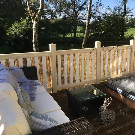 Hot Tub With Serendipity *